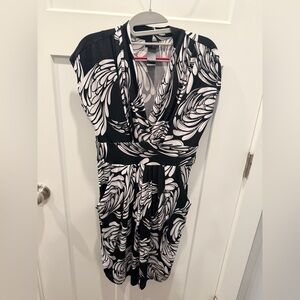 Bisou Bisou Black White Wrap Dress Size 10 Abstract Print Sheath